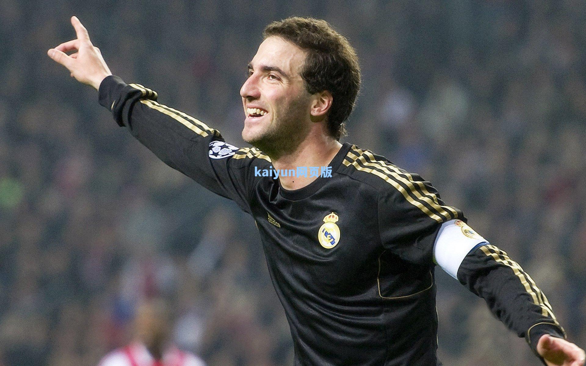 击剑健儿军训淬火 意志如钢剑指巴黎